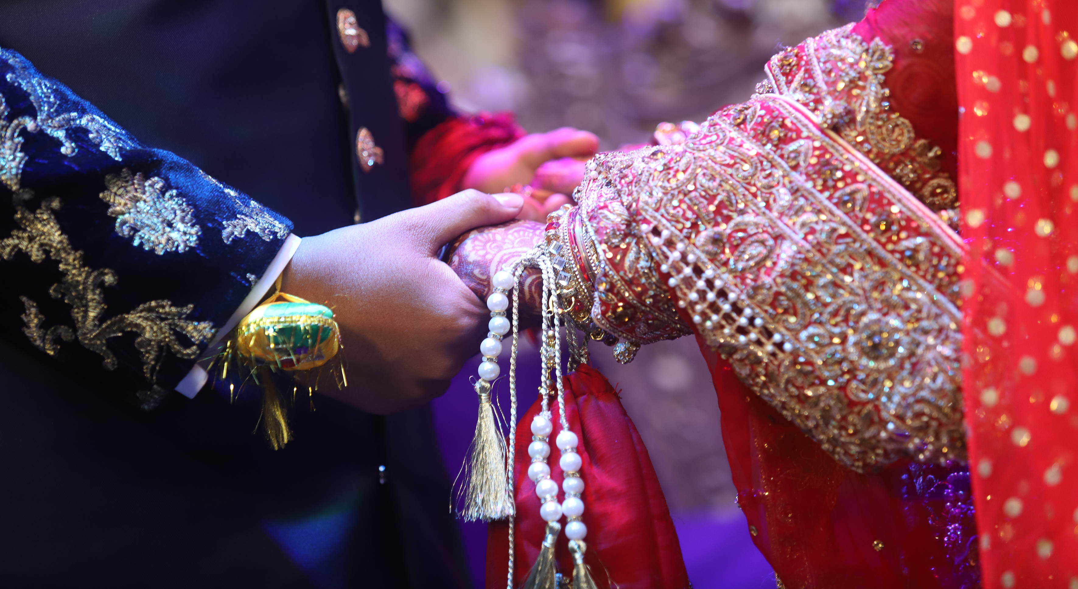 Religious Conversion Just For The Purpose Of Marriage Is Unacceptable':  Allahabad High Court Dismisses Plea Of Married Couple